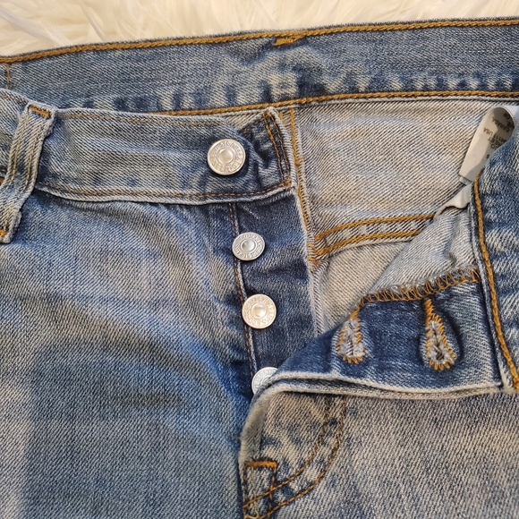 Levi's 501 Jean shorts Size 29 - Picture 6 of 9